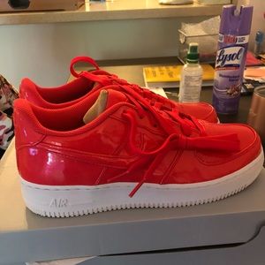 Air Force 1 ‘07 LV8 UV ‘Siren Red’